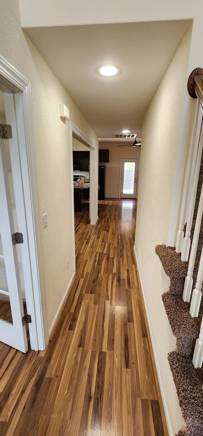 Photo - 125 Bay Leaf Dr