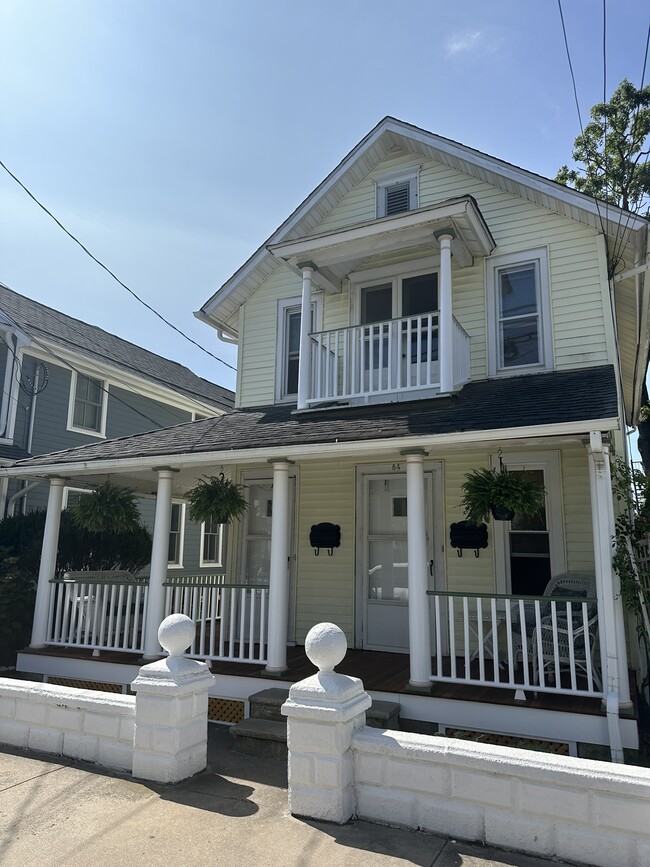 Building Photo - 84 Mount Hermon Way Rental