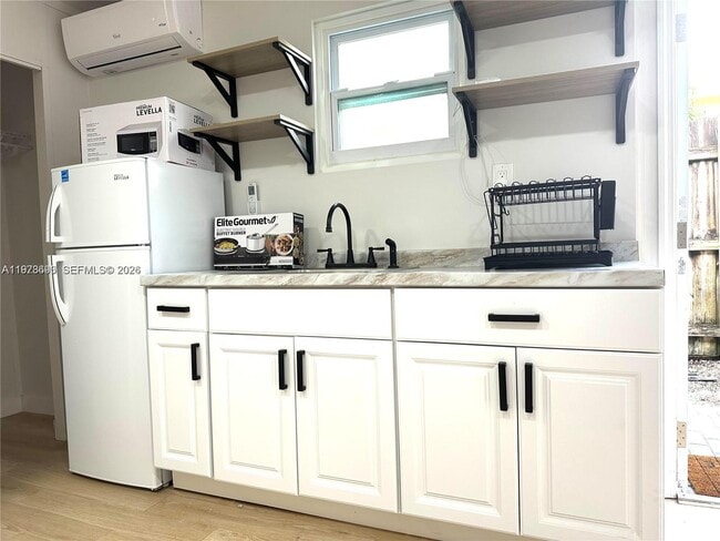 Photo - 8235 SW 41st Terrace Unit 1