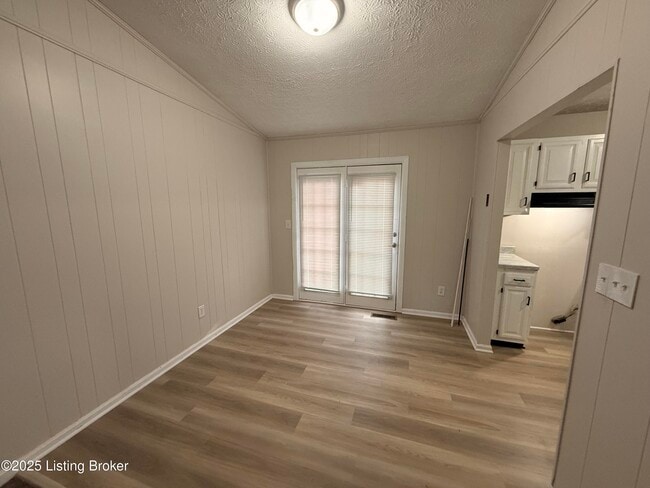 Photo - 8401 Roseborough Rd