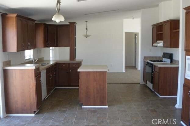 45995 Roca Vista Dr