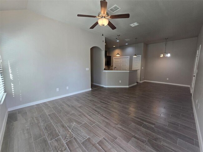 Photo - 239 Hidden Springs Dr