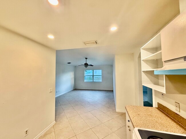 Photo - 318 Hightower Ave S