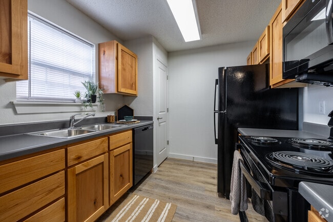 1BR, 1BA - 654SF - Kitchen
