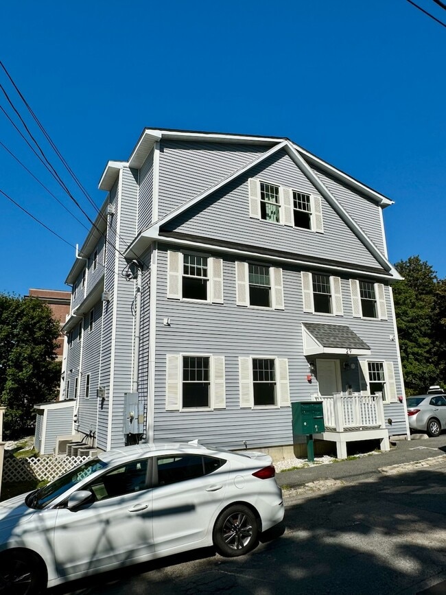 Photo - 29 Mount Vernon St Apartments Unit #1