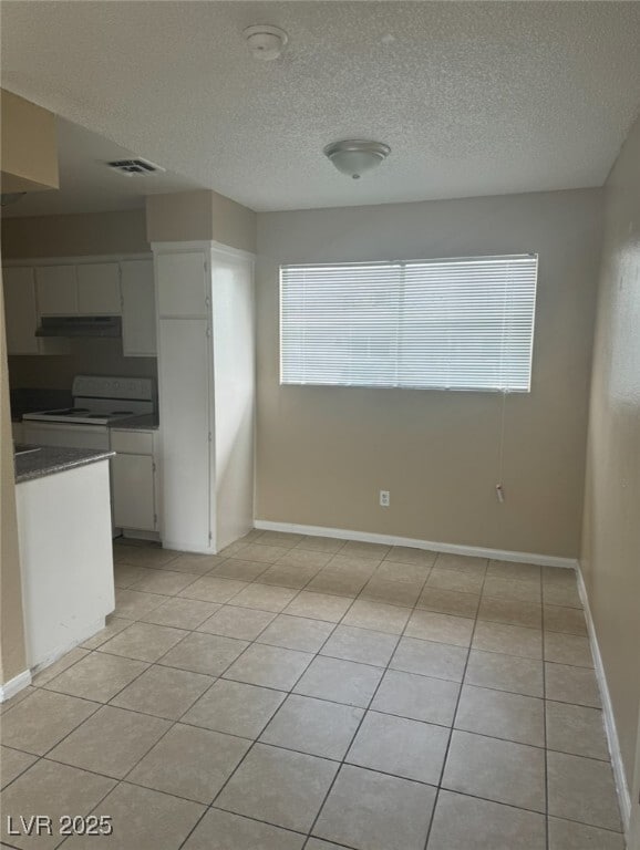 Building Photo - 2605 E Cedar Ave Rental