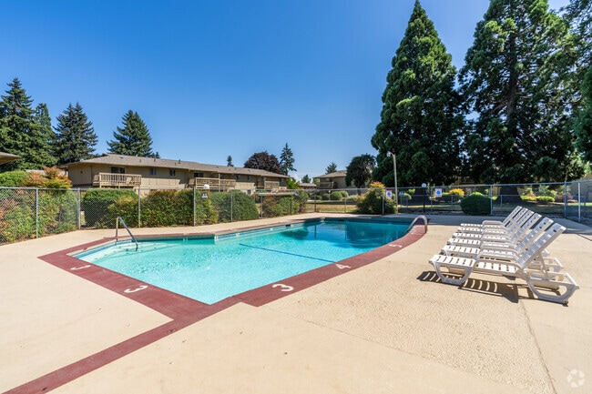 Piscina - Gateway Village