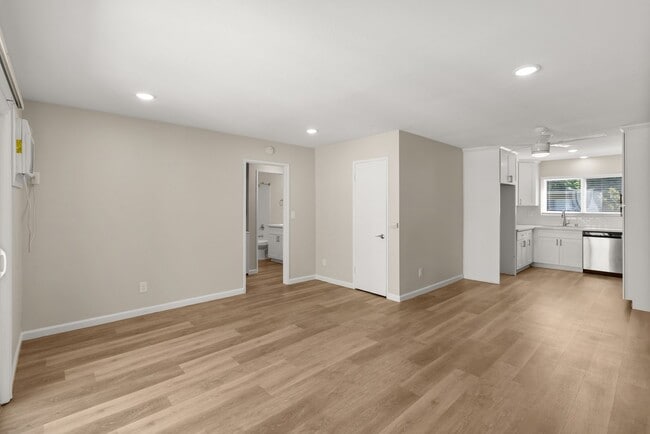 Monticello Apartments