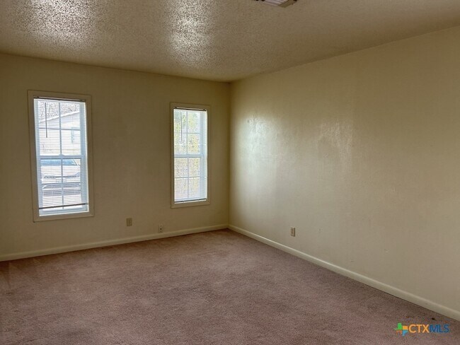 Photo - 804 Jefferis Ave