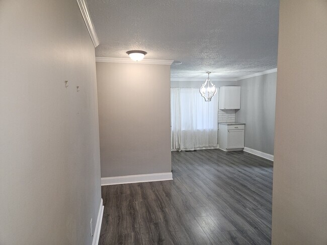 Photo - 1818 Cherokee Dr
