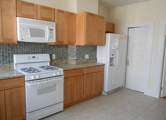 Building Photo - 100 Warren St Unit 66-3