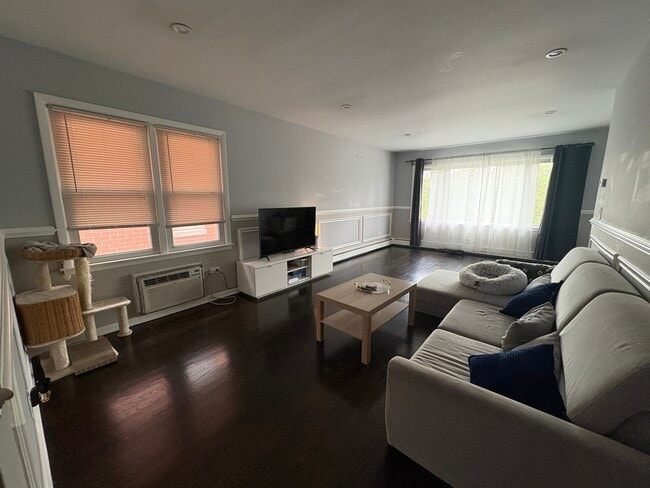 Photo - 3819 N Kenneth Ave Unit 3