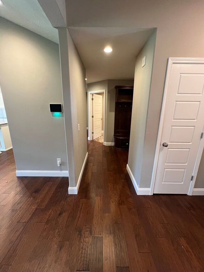 Photo - 4 Bedroom | 2 Bathroom | 3 Car Garage| Springfield MO | Fire Place | Covered patio!