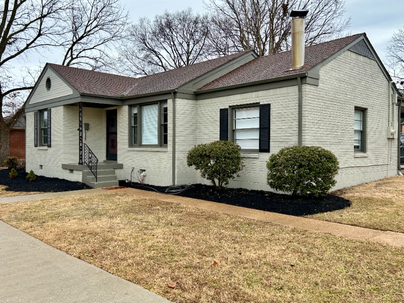 Photo - 247 Graeme Dr