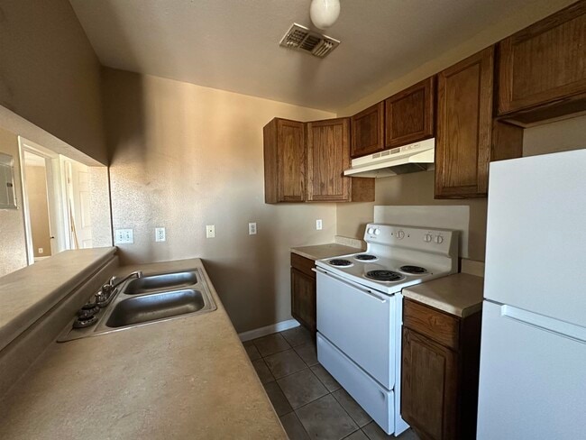 Photo - 103 Shannon Cir