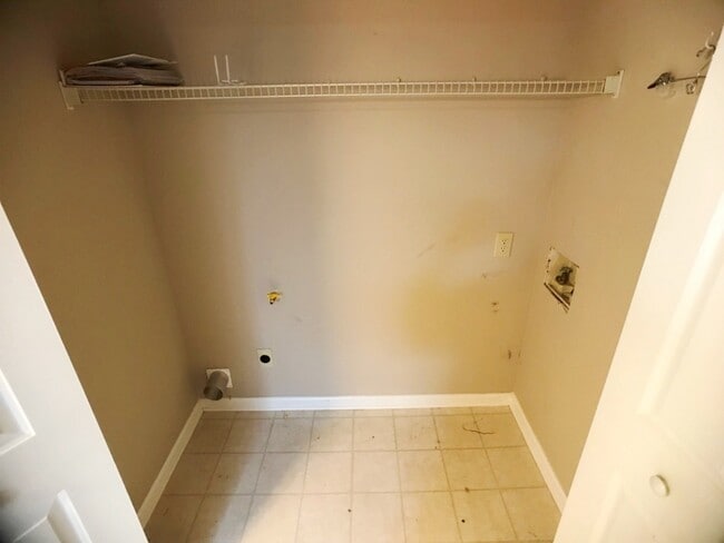 Photo - 1497 Chaseway Cir