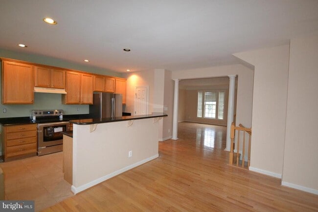 Photo - 2236 Sussex Way