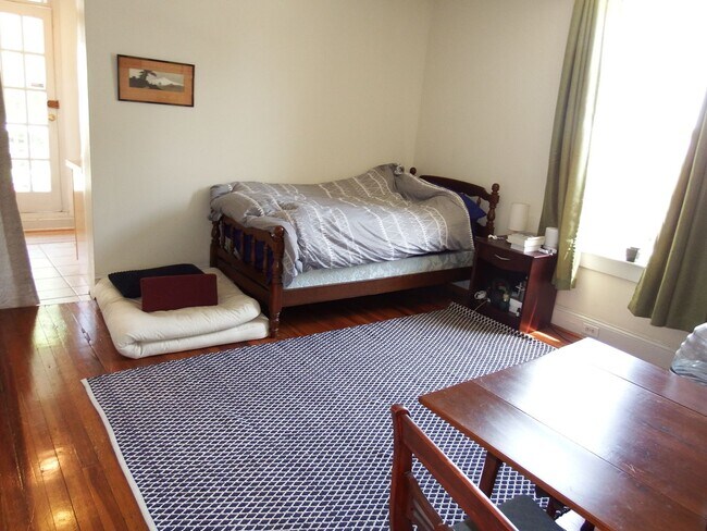 Photo - 3601 Keswick Rd Unit 1