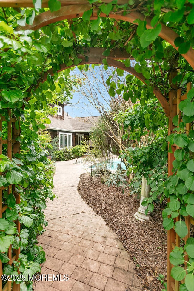 Photo - 85 Valley Ave