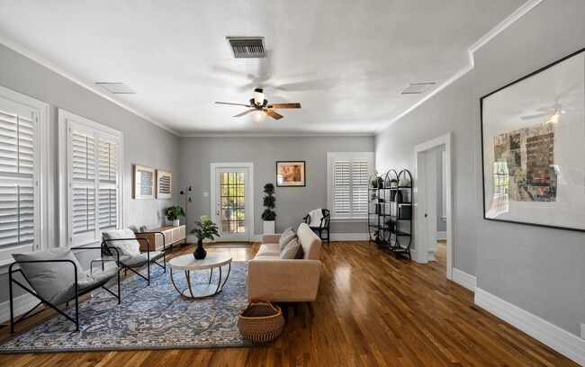 Living Room Toward Front Porch - 245 E University Blvd