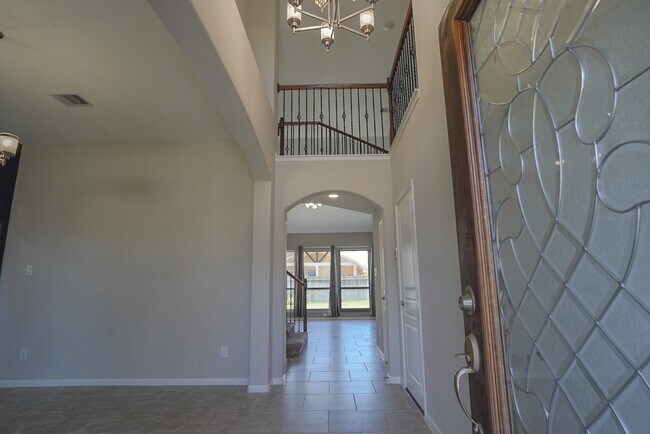 Photo - 7818 Lake Commons Dr