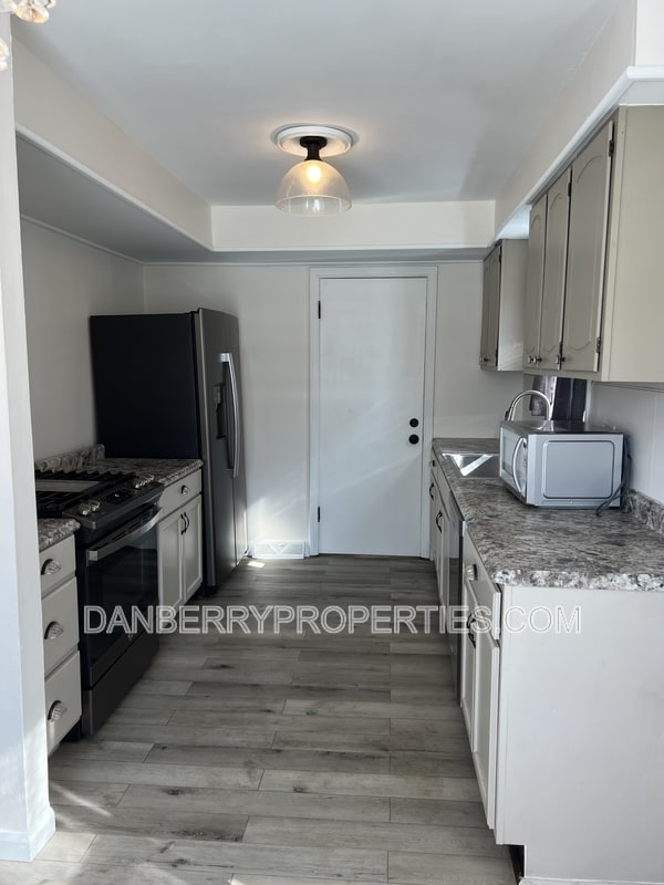 Photo - 2222 Rood St