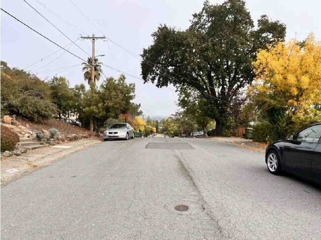 Street View - 1341 Denlyn St