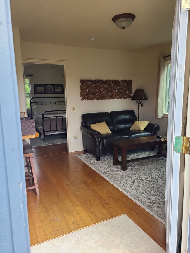 Photo - 1992 Gwin Rd Unidad 1992 Gwin Rd.