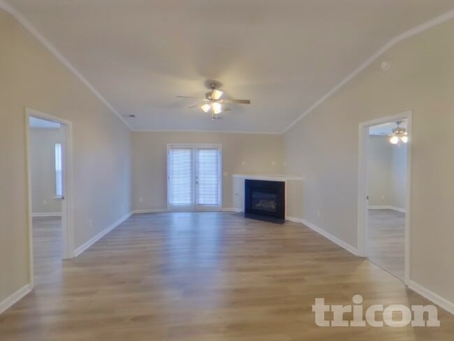 110 Lockleven Dr