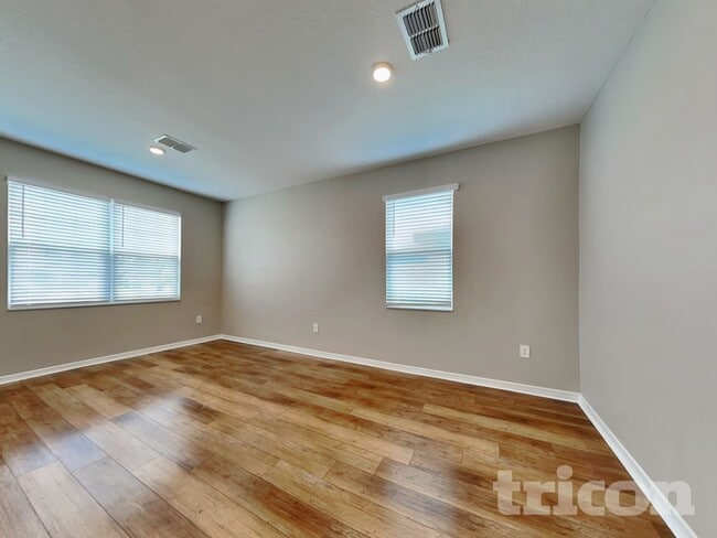 Photo - 6092 Dolostone Dr