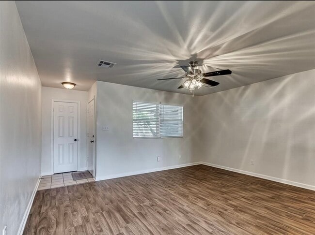 Photo - 1218 E Boyd St