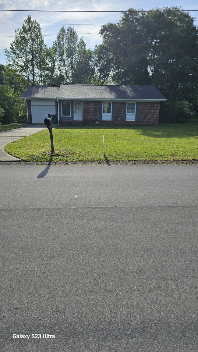 Building Photo - 204 Sterling Rd Rental