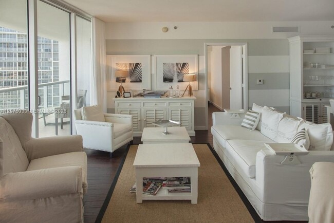 Photo - 465 Brickell Ave Unidad 4703