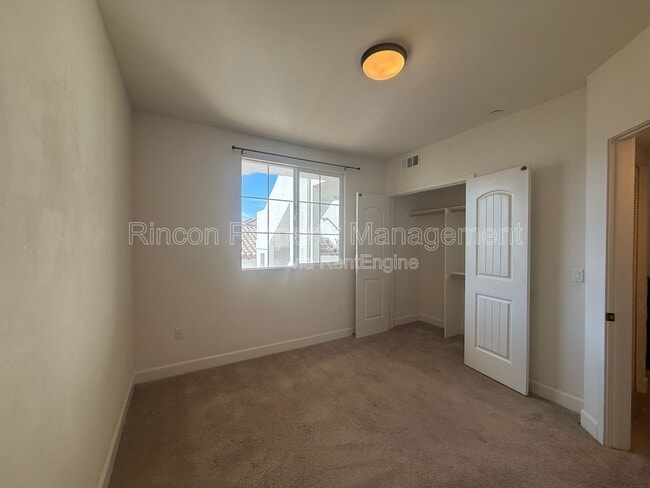 Photo - 130 N Garden St Unidad 3243