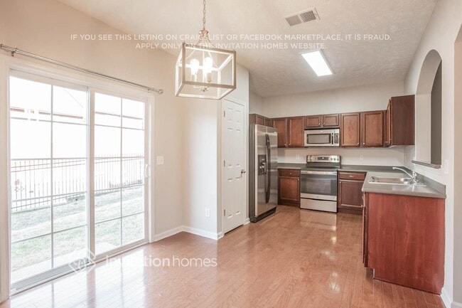 Photo - 8712 Ambonnay Dr