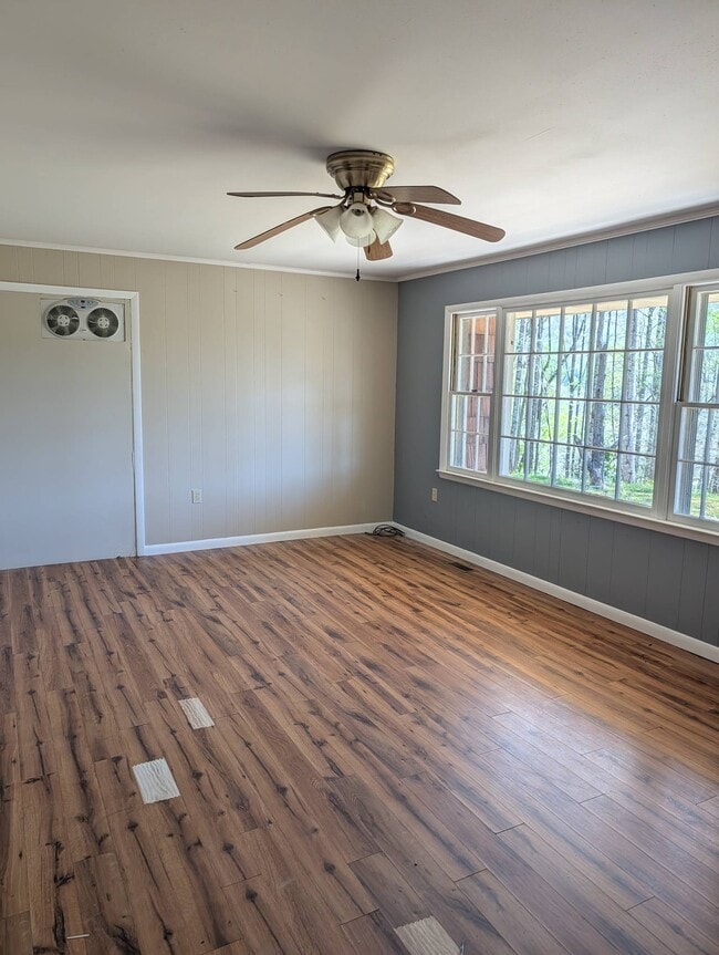 Photo - 113 Harris Cir