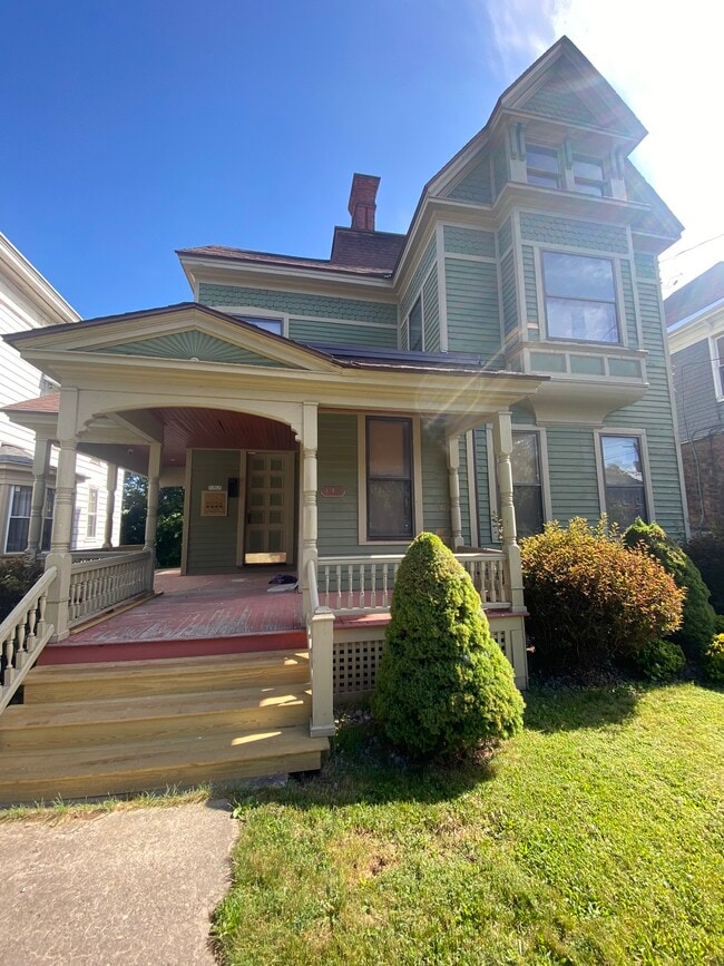 Photo - 415 Rutger St Unit 1