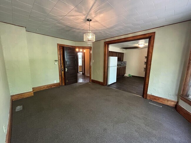 3601 W Highland Blvd