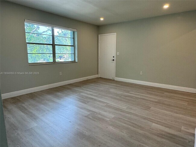 Photo - 7865 SW 57th Ave Unit 48D