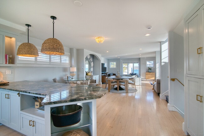 Photo - 99 Jupiter Point Rd