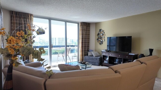 Photo - 3600 Mystic Pointe Dr Unit 1111