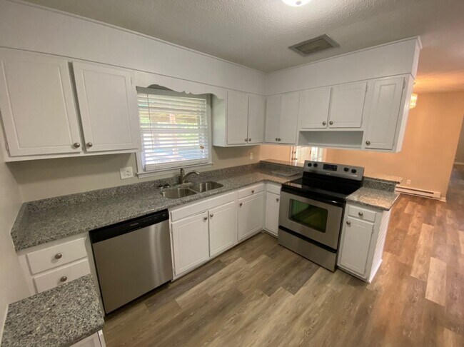 Photo - Remodeled 3Bed/2Bath home in Durham