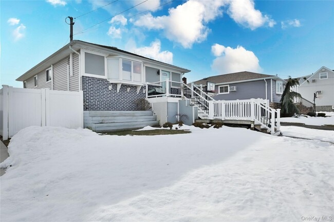 Photo - 3485 Riverside Dr