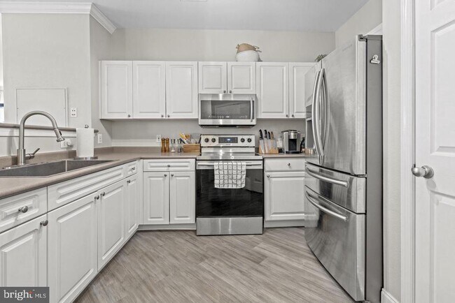 3009 Nicosh Cir Unit 4301
