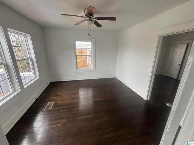 Photo - 1619 27th St N