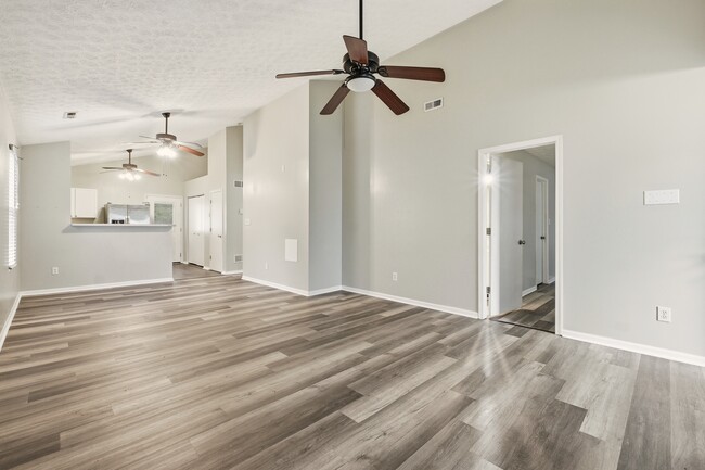 Photo - 6423 Hunters Creek Blvd