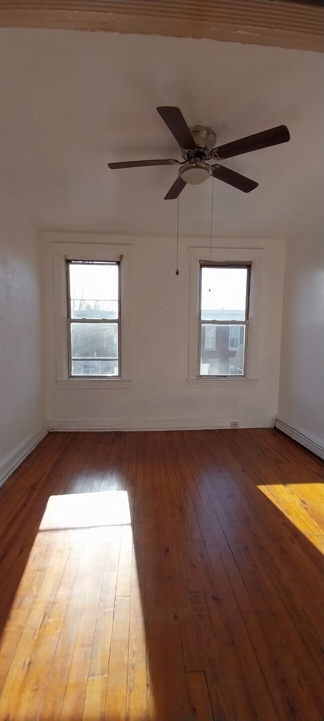 Building Photo - 2451 McCulloh St Unit 2nd