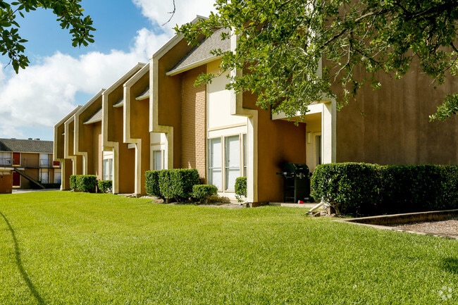Building Photo - Quay Point Apartments