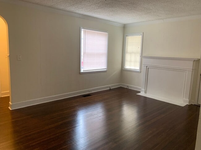 Photo - Charming Two Bedroom Home in Enderly Park!