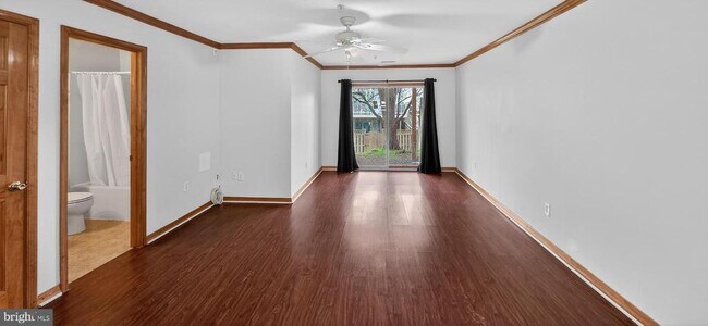 Photo - 2483 Lakeside Drive